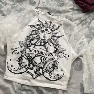 i am selling some fashionable tops